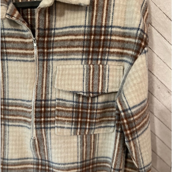 Women’s Plaid Half Zip Up Collared Fall Sweater Shacket - Picture 4 of 8